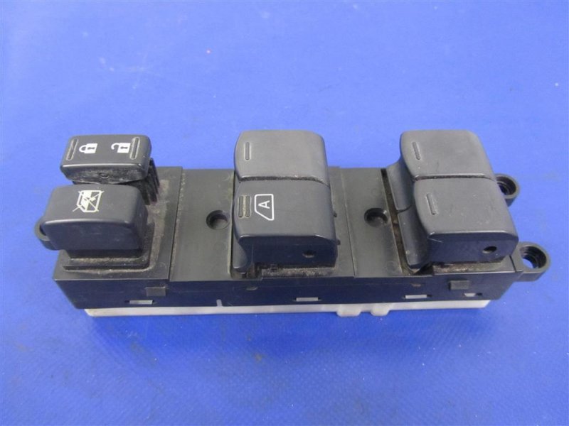 Блок управления стеклоподъемниками передний левый NISSAN SENTRA (B16) 06–12 25401-ZT50A Б/У