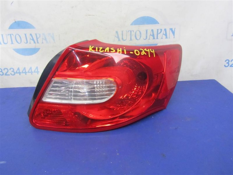 Фонарь наружный задний правый SUZUKI KIZASHI 09-14 2010 Седан 2.4 35650-57L00 Б/У