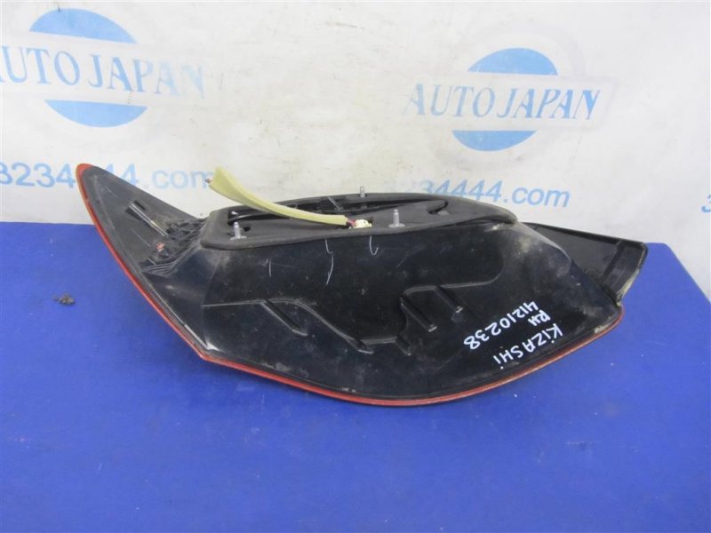 Фонарь наружный задний правый KIZASHI 09-14 2010 Седан 2.4