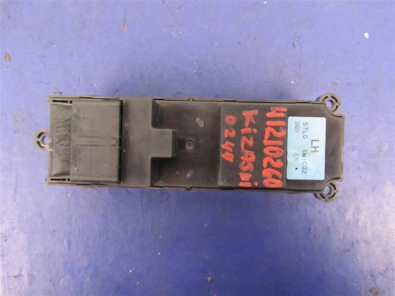 Блок управления стеклоподъемниками передний левый SUZUKI KIZASHI 09-14 Седан 2.4