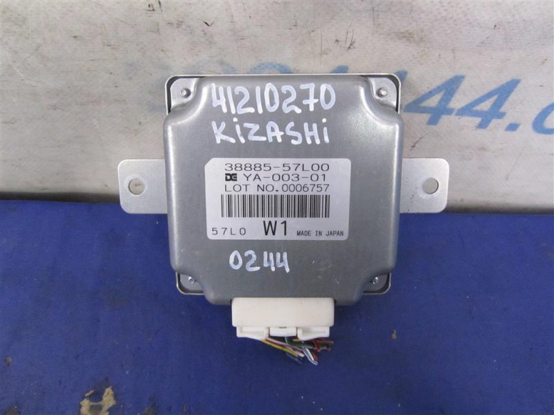 Блок управления полным приводом SUZUKI KIZASHI 09-14 2010 Седан 2.4 38885-57L00 Б/У