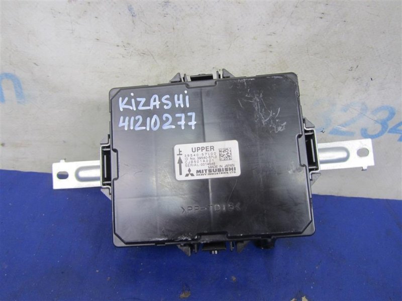 Запчасть блок комфорта SUZUKI KIZASHI 09-14 2010 Седан 2.4 39530-57L00 Б/У Блок комфорта SUZUKI KIZASHI 09-14 2010 Седан 2.4 39530-57L00 Б/У