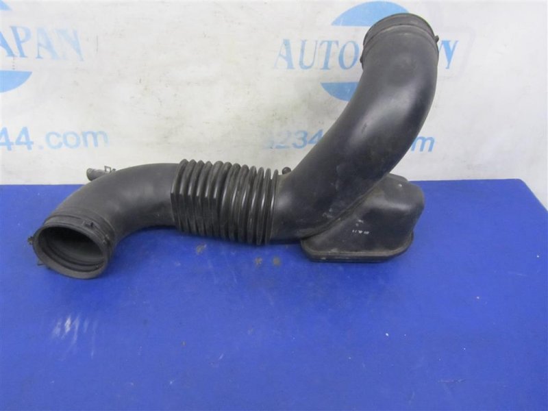 Патрубок воздушного фильтра SONATA YF 10-14 2011 YF 2.4