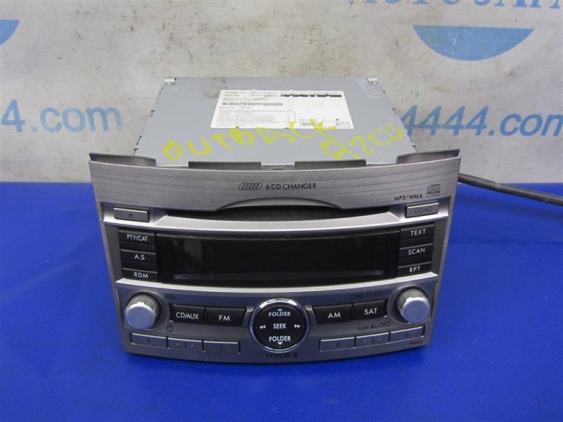 Магнитола SUBARU OUTBACK 09-14 BR 2011 Внедорожник 3.6 EZ36 86201AJ60A Б/У