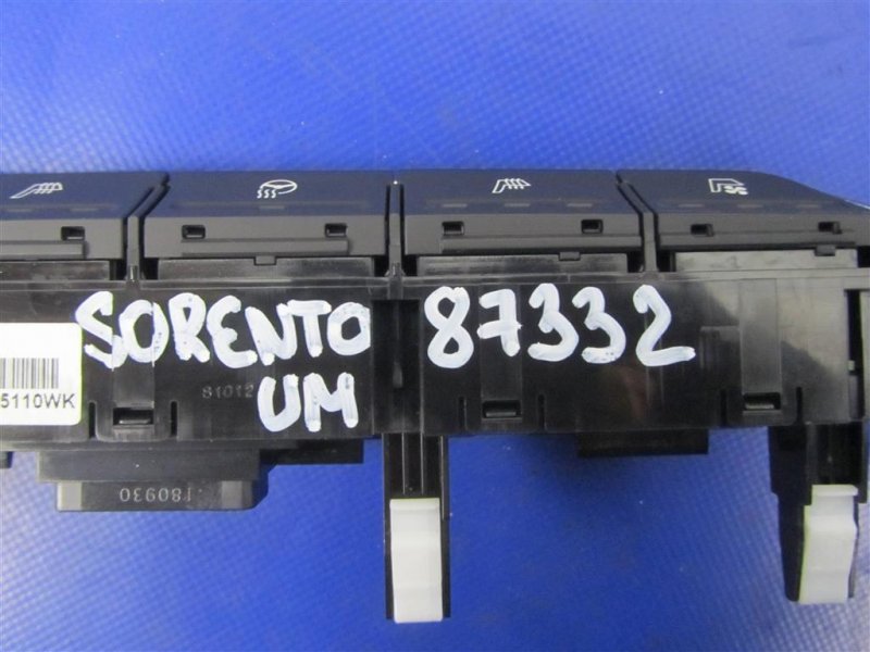 Кнопка обогрева сидений SORENTO UM 14-