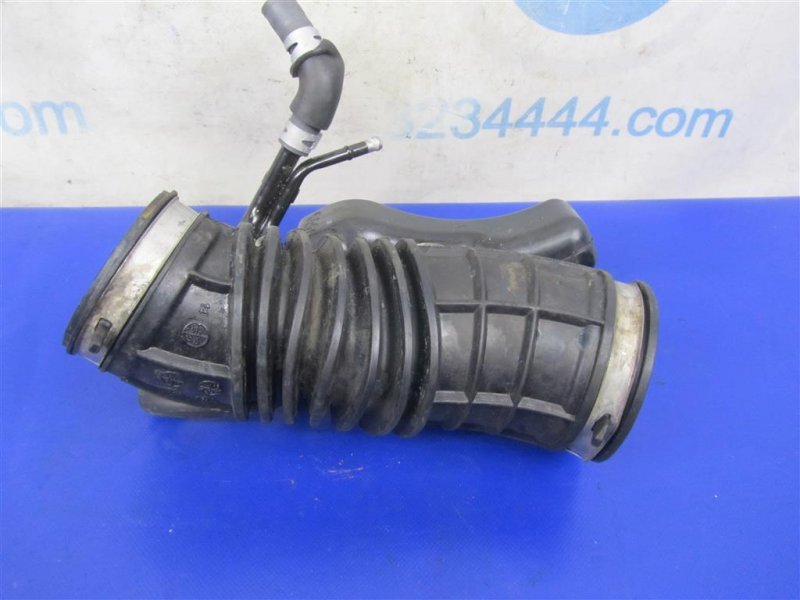 Патрубок воздушного фильтра TLX 14-17 2014 Седан 2.4