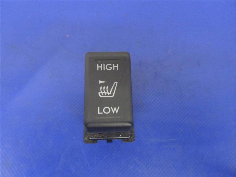 Кнопка обогрева сидений SUBARU OUTBACK 09-14 BR 2011 Внедорожник 3.6 EZ36 83245AJ001 Б/У