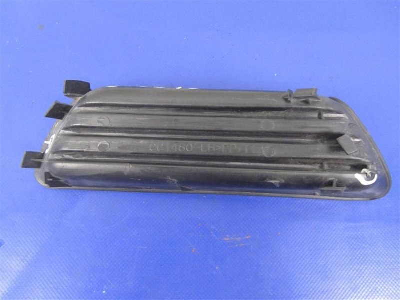 Заглушка ПТФ левая TOYOTA CAMRY 40 06-11