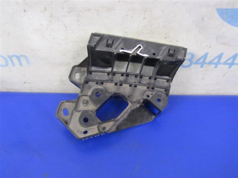 Кронштейн переднего бампера (под фарой) передний левый INFINITI QX30 16-20