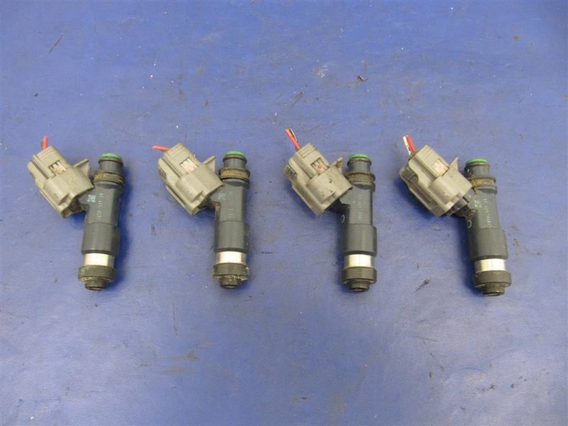 Запчасть форсунка топливная SUBARU FORESTER 12-19 2015 Внедорожник 2.5 16611AA810 Б/У Форсунка топливная SUBARU FORESTER 12-19 2015 Внедорожник 2.5 16611AA810 Б/У