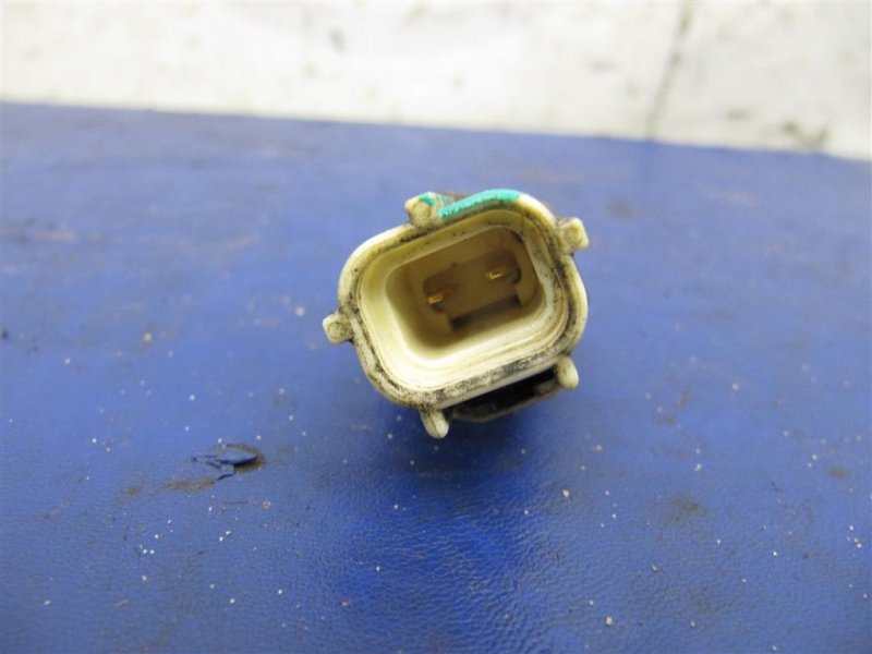 Датчик температуры охлаждающей жидкости TUNDRA 07-13 2007 USK56 5.7 3URFBE Датчик температуры охлаждающей жидкости TUNDRA 07-13 2007 USK56 5.7 3URFBE