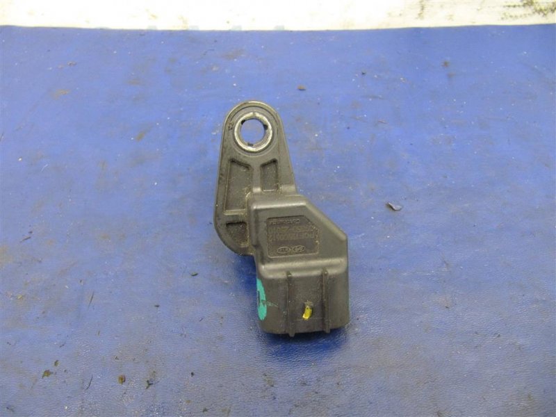 Датчик положения распредвала SONATA YF 10-14 2011 Седан 2.4 Датчик положения распредвала SONATA YF 10-14 2011 Седан 2.4