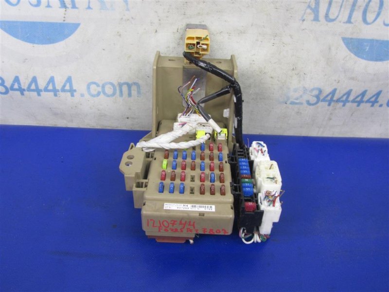 Запчасть блок предохранителей салон SUBARU FORESTER 12-19 2015 Внедорожник 2.5 82201FJ110 Б/У Блок предохранителей салон SUBARU FORESTER 12-19 2015 Внедорожник 2.5 82201FJ110 Б/У