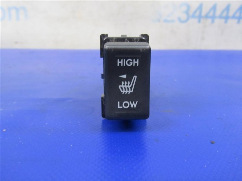 Кнопка обогрева сидений левая SUBARU FORESTER 12-19 2015 Внедорожник 2.5 83245SG010 Б/У