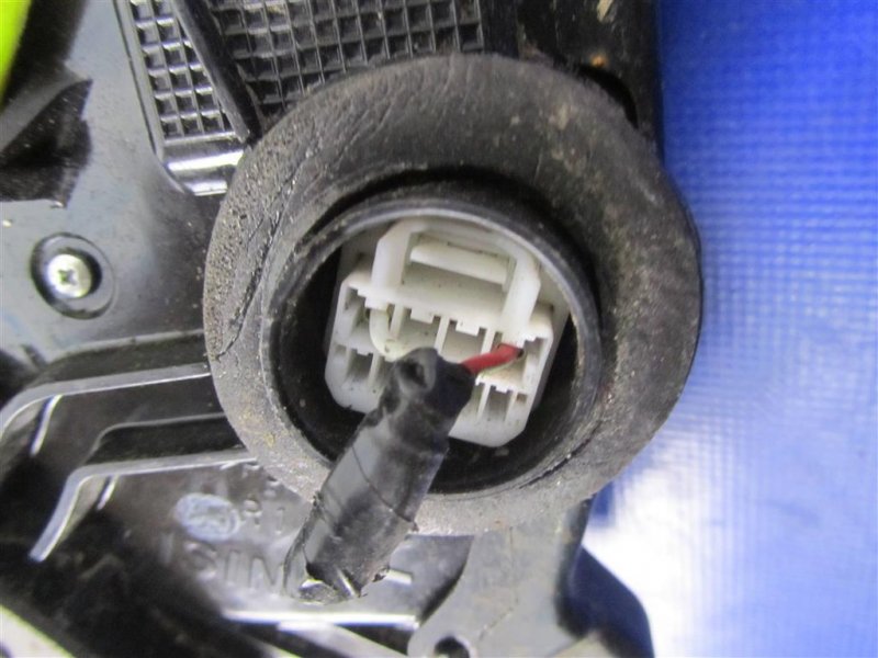 Замок двери передний правый FORESTER 12-19 2015 Внедорожник 2.5