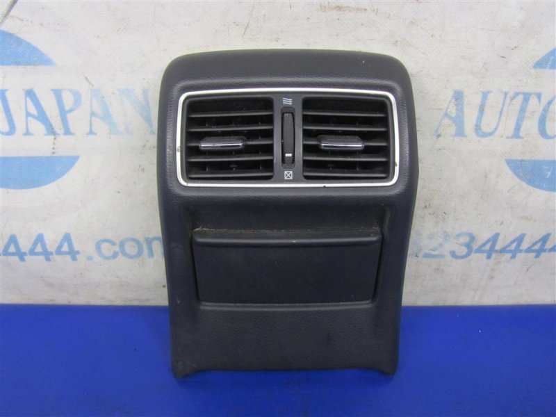 Дефлектор воздушный INFINITI Q50 15-20 2016 Седан 3.0 VR30DDTT 96930-4GA0A Б/У