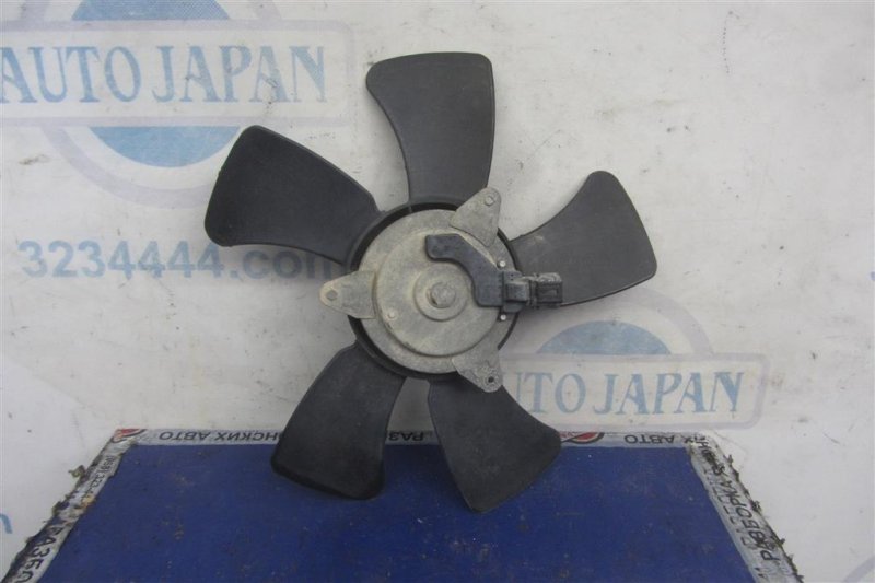 Вентилятор основного радиатора правый MITSUBISHI OUTLANDER XL 05-13