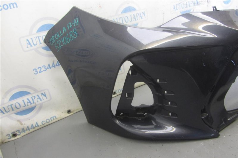 Бампер передний TOYOTA COROLLA E170 13-19