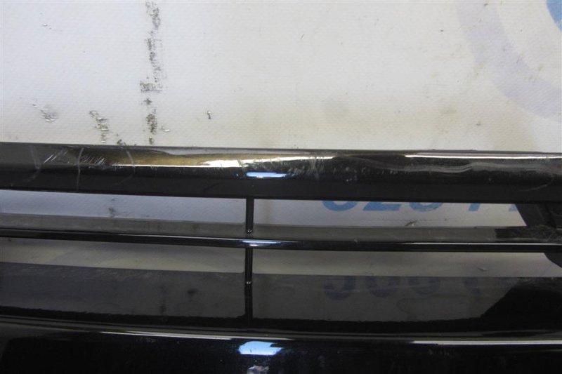 Решетка переднего бампера COROLLA E170 13-19