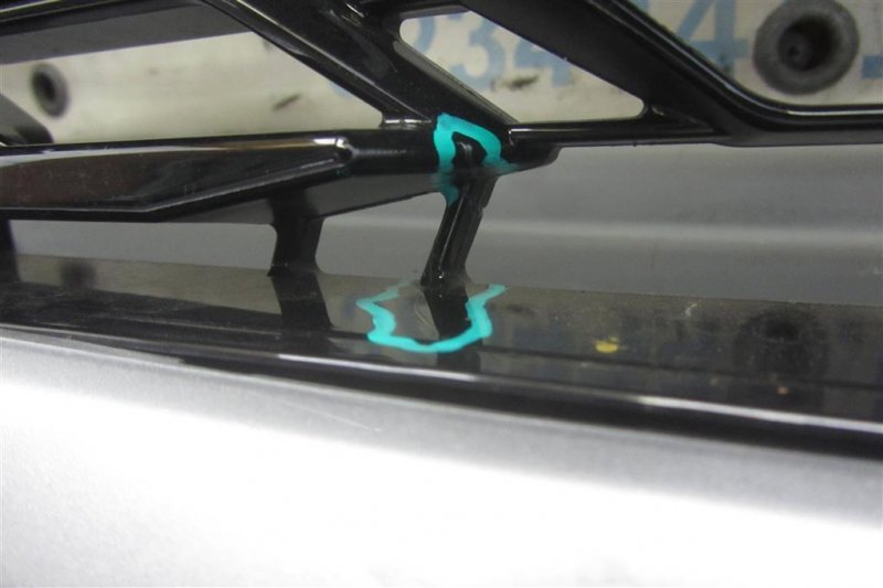 Решетка радиатора HIGHLANDER 2020-