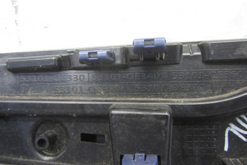 Решетка радиатора HIGHLANDER 2020-