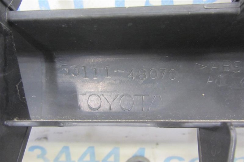 Решетка радиатора HIGHLANDER 01-07