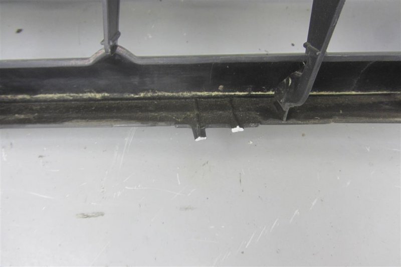 Решетка радиатора HIGHLANDER 01-07