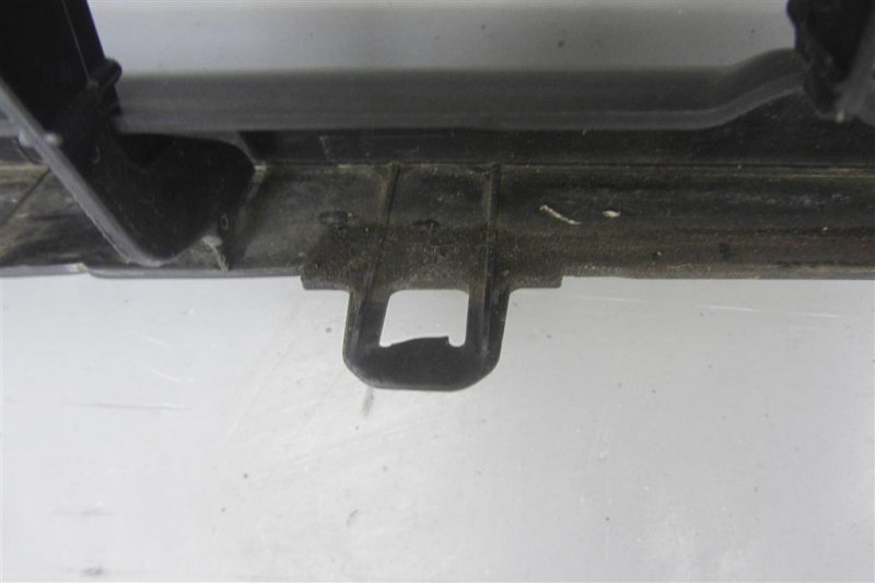 Решетка радиатора HIGHLANDER 01-07