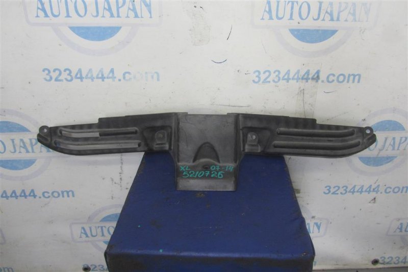 Накладка замка капота MITSUBISHI OUTLANDER XL 05-13 7450A172 Б/У