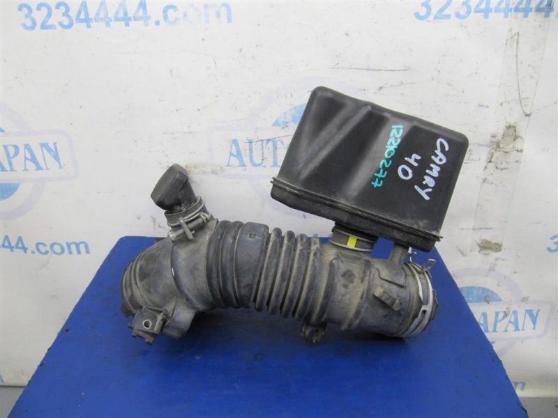 Запчасть патрубок воздушного фильтра TOYOTA CAMRY 40 06-11 17881-28250 Б/У Патрубок воздушного фильтра TOYOTA CAMRY 40 06-11 17881-28250 Б/У