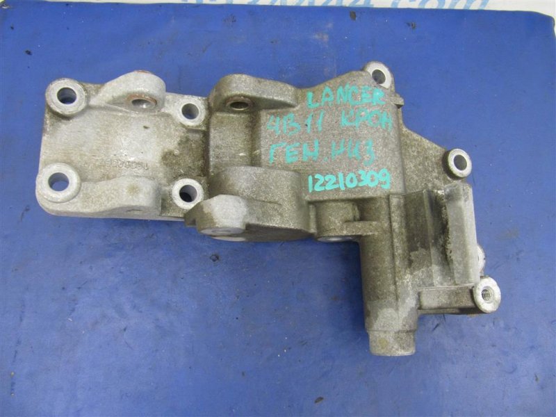 Кронштейн генератора MITSUBISHI LANCER X 10 07-15 2.0 1801A100 Б/У