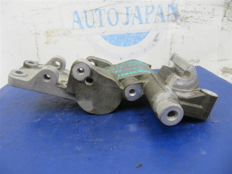 Кронштейн генератора MITSUBISHI LANCER X 10 07-15 2.0