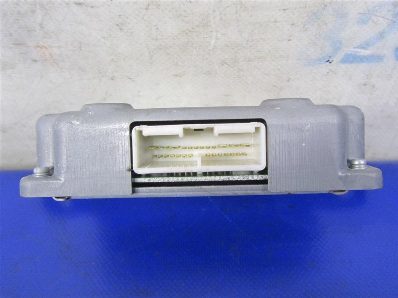 Блок электронный G25/G35/G37/Q40 06-14