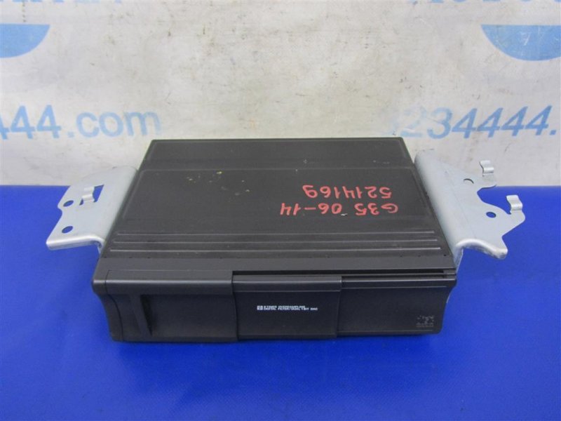 CD чейнджер INFINITI G25/G35/G37/Q40 06-14 28184-JK60A Б/У