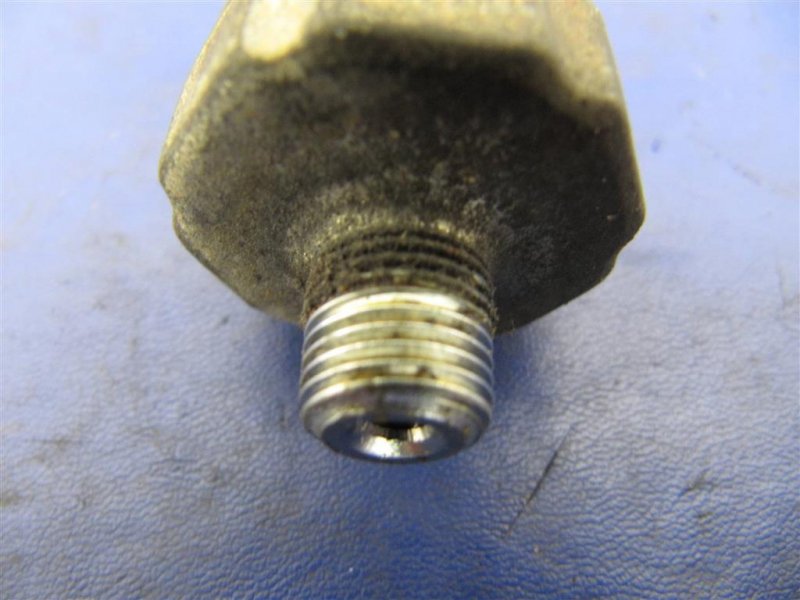 Датчик давления масла ДВС G25/G35/G37/Q40 06-14 2007 Седан 3.5 VQ35HR