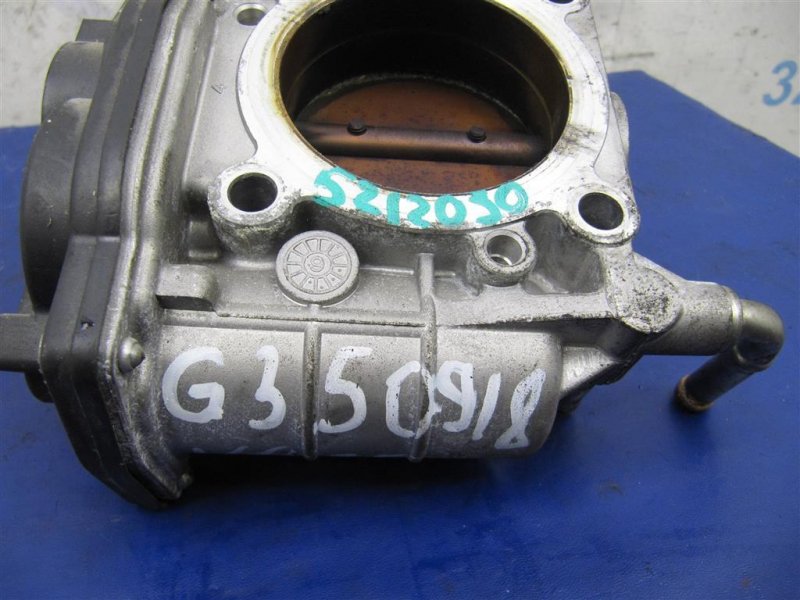 Дроссельная заслонка левая G25/G35/G37/Q40 06-14 2007 Седан 3.5 VQ35HR
