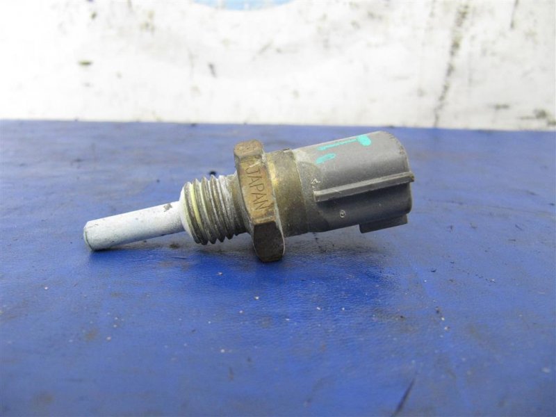 Датчик температуры охлаждающей жидкости INFINITI G25/G35/G37/Q40 06-14 2008 Седан 3.5 VQ35HR 22630-ED000 Б/У