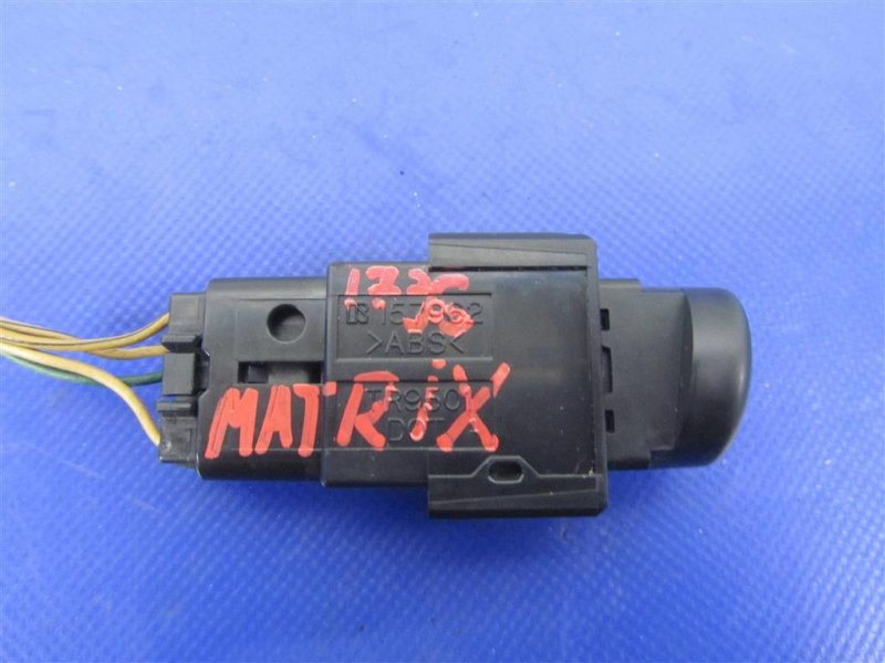 Кнопка аварийной сигнализации TOYOTA MATRIX 02-08 ZZE132 1.8L 1ZZ-FE