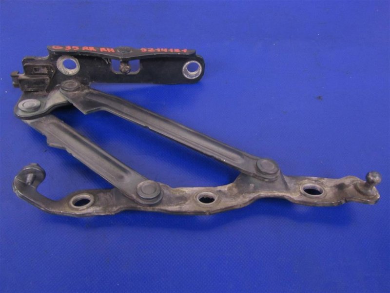 Петля крышки багажника правая INFINITI G25/G35/G37/Q40 06-14