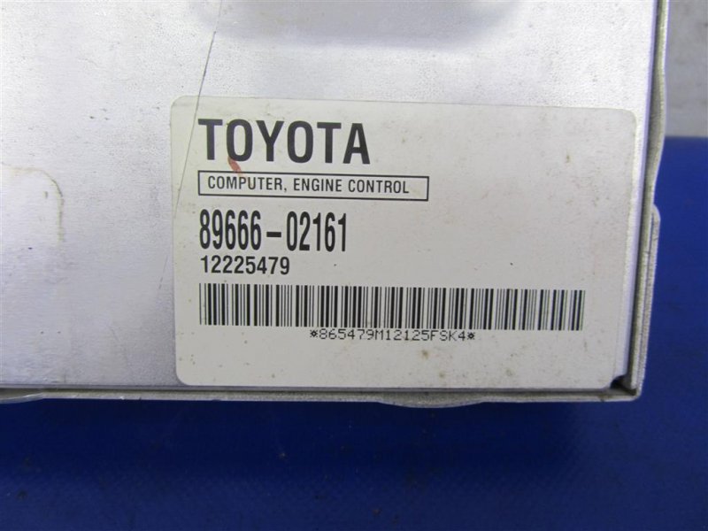 Блок управления двигателем TOYOTA MATRIX 02-08 ZZE132 1.8L 1ZZ-FE