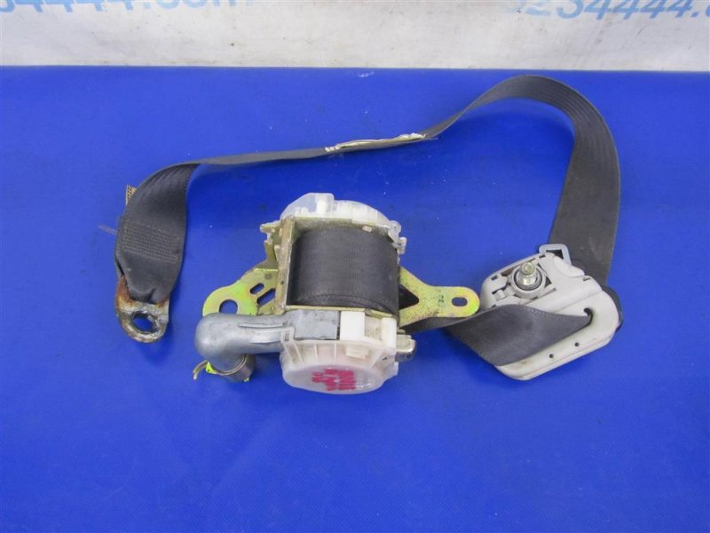 Ремень безопасности передний правый TOYOTA MATRIX 02-08 2002 ZZE132 1.8L 1ZZ-FE 73210-02141-B1 Б/У