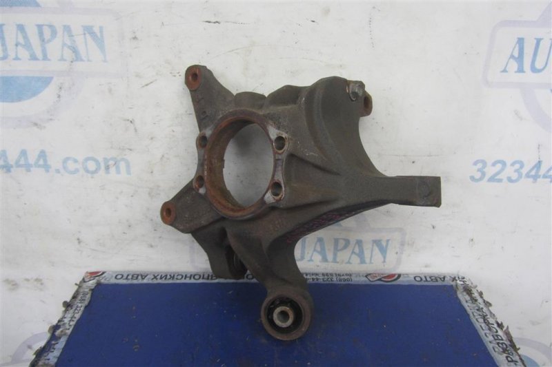 Цапфа задняя правая SUBARU FORESTER 12-19 2013 Внедорожник 2.5 28411SG000 Б/У