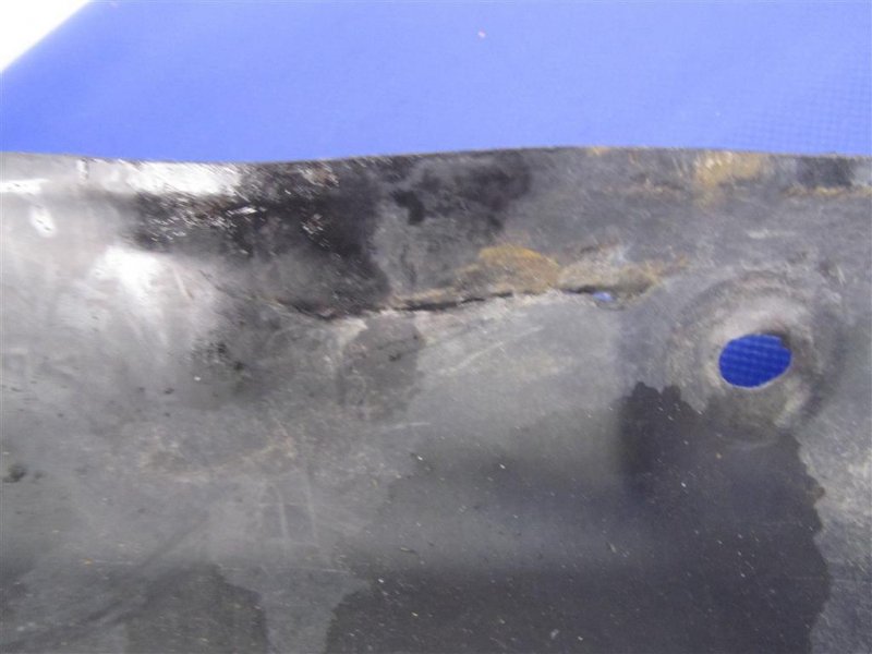 Защита двигателя правая MATRIX 02-08 2002 ZZE132 1.8L 1ZZ-FE