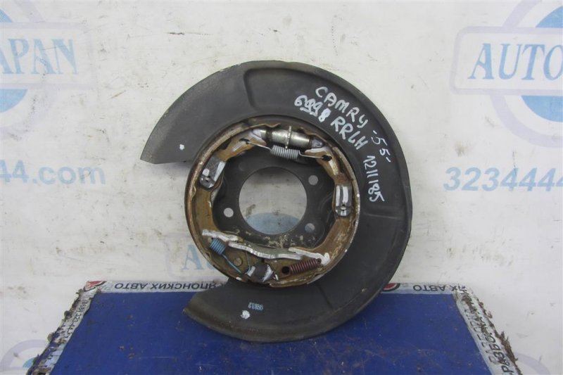 Тормозной механизм левый TOYOTA CAMRY 55 14-17 2016 ASV50 2.5 2ARFE 46504-06080 Б/У