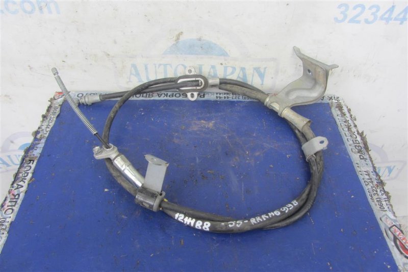 Трос стояночного тормоза задний правый TOYOTA CAMRY 55 14-17 2016 ASV50 2.5 2ARFE 46420-06172 Б/У