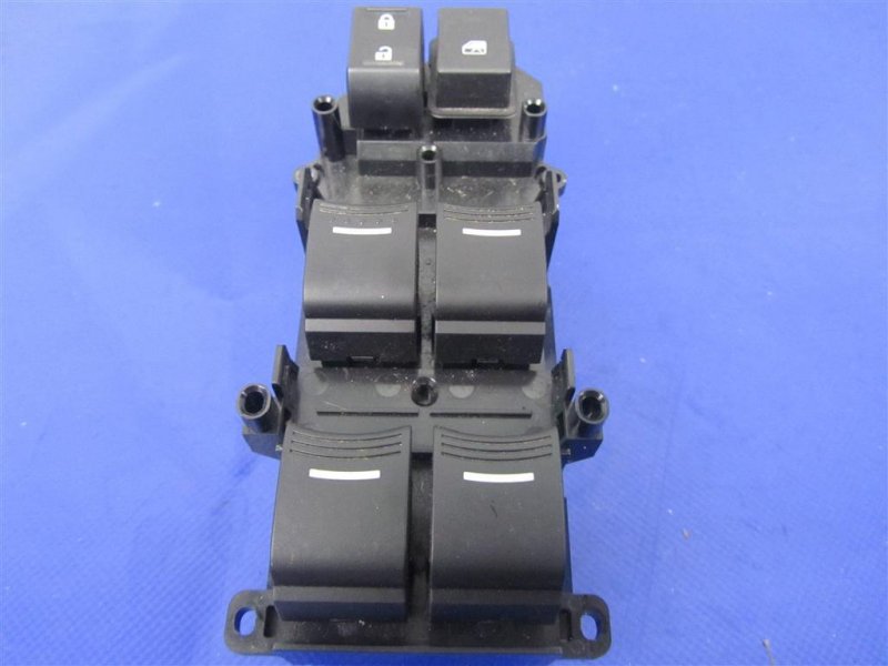 Блок управления стеклоподъемниками передний левый TLX 17-20 2018 Седан 2.4 Блок управления стеклоподъемниками передний левый TLX 17-20 2018 Седан 2.4