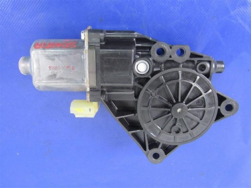 Моторчик стеклоподъемника передний правый HYUNDAI SONATA YF 10-14 82460-3Q001 Б/У