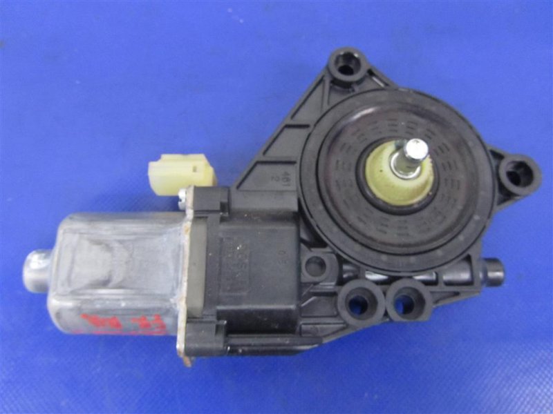 Моторчик стеклоподъемника передний правый HYUNDAI SONATA YF 10-14