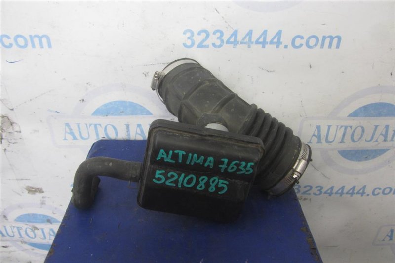 Патрубок воздушного фильтра NISSAN ALTIMA L33 12-18 2017 L33 2.5 16576-3TA0B Б/У