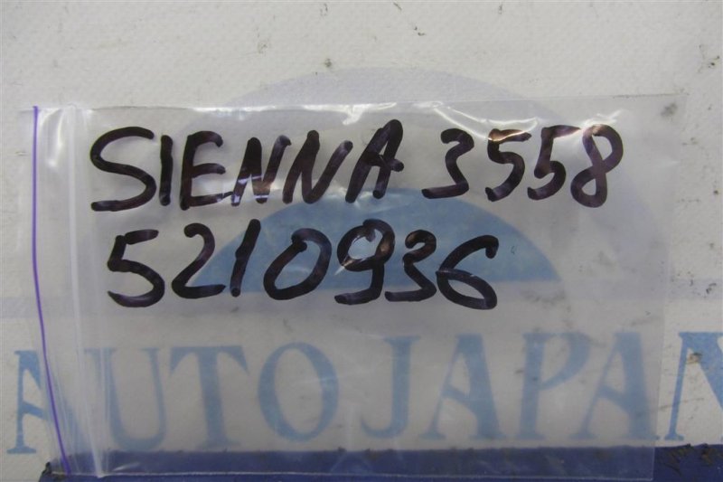 Насос омывателя стекла SIENNA 11-16 2012 GSL30 3.5 2GR-FE Насос омывателя стекла SIENNA 11-16 2012 GSL30 3.5 2GR-FE